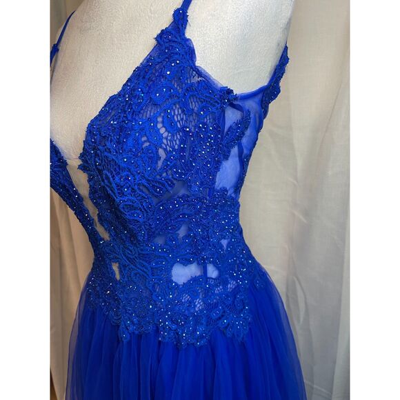 La Femme Royal Blue Lace Bodice Gown 488$ - Size 10 - Picture 8 of 10
